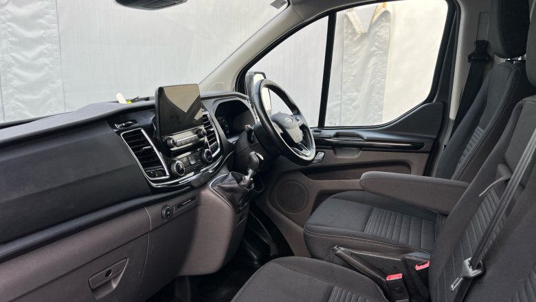 Ford Transit Custom 280 L1 Diesel Fwd 2.0 EcoBlue 130ps Low Roof Limited Van